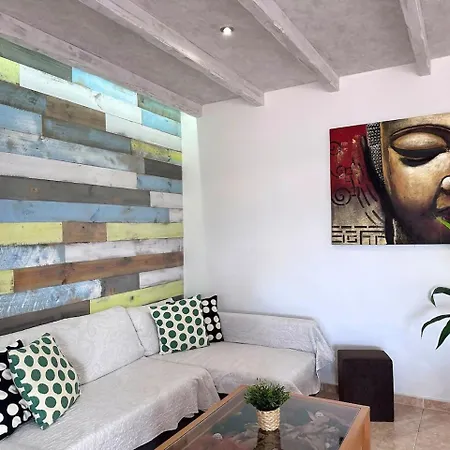 7 Moons Solo Adultos Apartment San Bartolome de Tirajana (Gran Canaria)