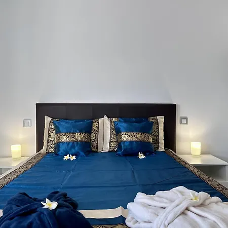 7 Moons Solo Adultos San Bartolomé