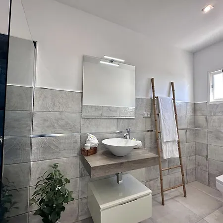 7 Moons Solo Adultos * San Bartolomé